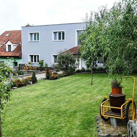 Apartment Livi Mikulov Exterior foto